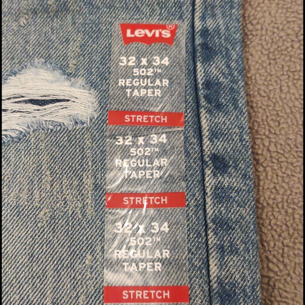 Levi's Jeans - Picture 2 of 5
